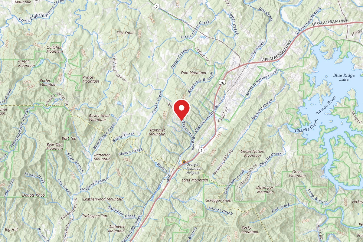 Lucille's Creekside Hideaway