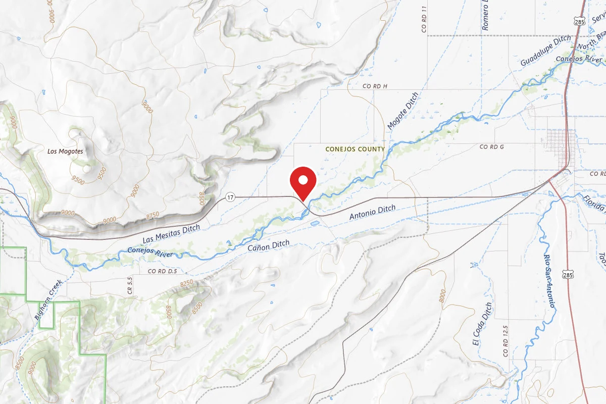 Mogote Meadow Cabins & RV Park