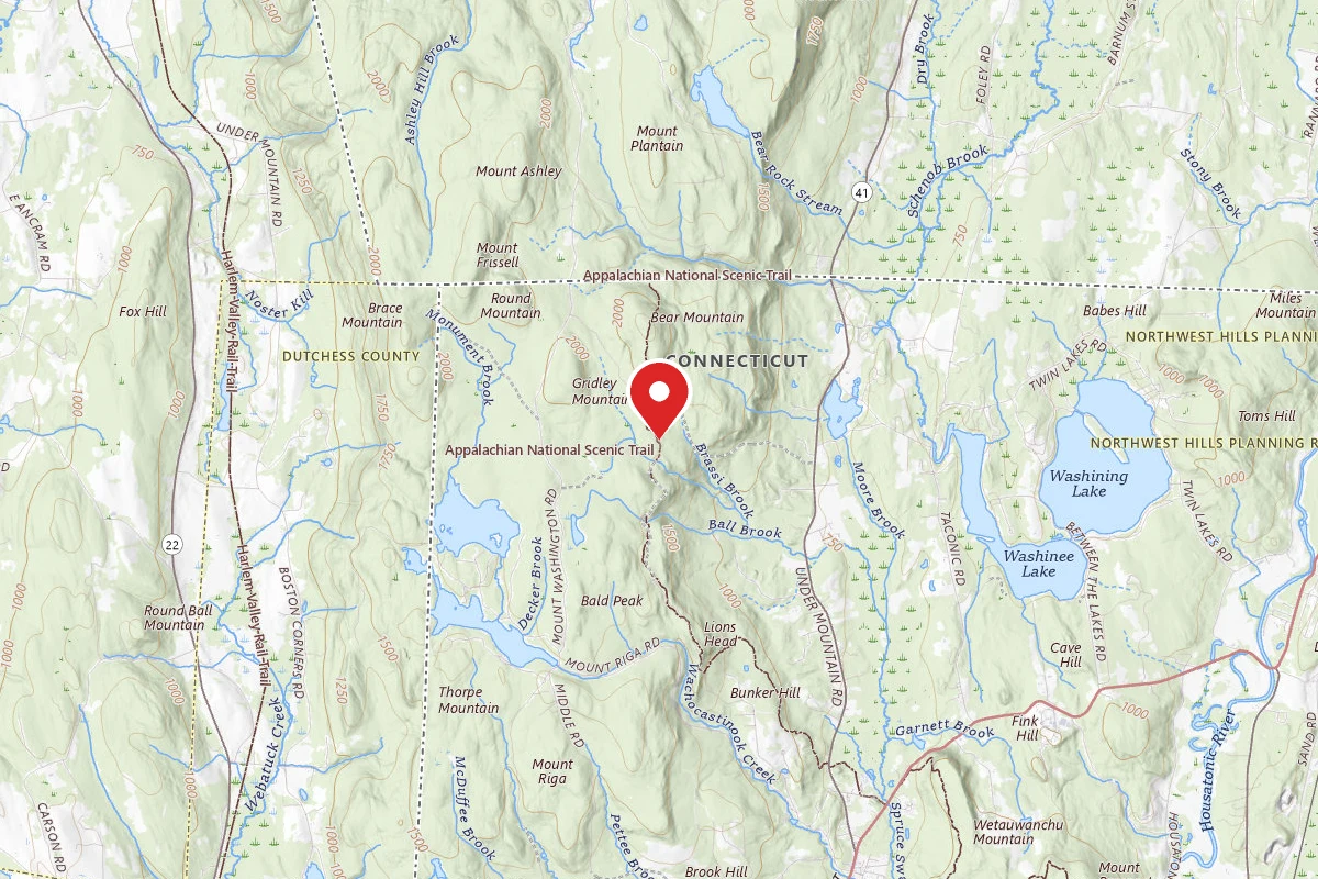 Brassie Brook Lean-to - Bear Mountain