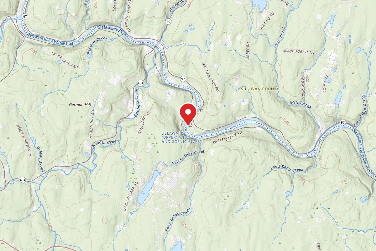 Tentrr Signature Site - River Rock