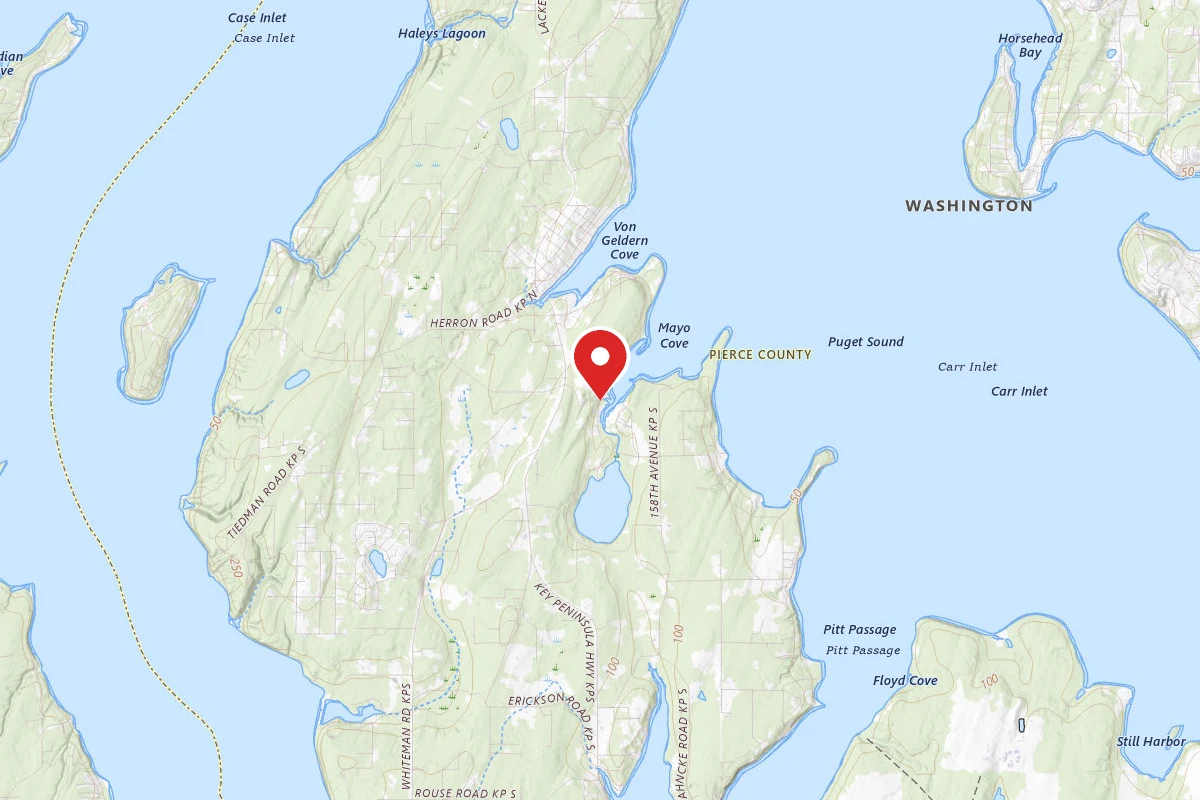 Lakebay Getaway