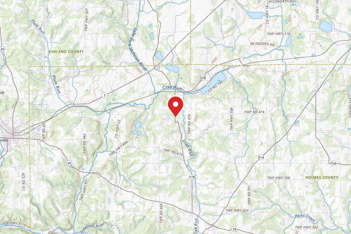 4 private full hookup campsites with washer and dryer and small garage
