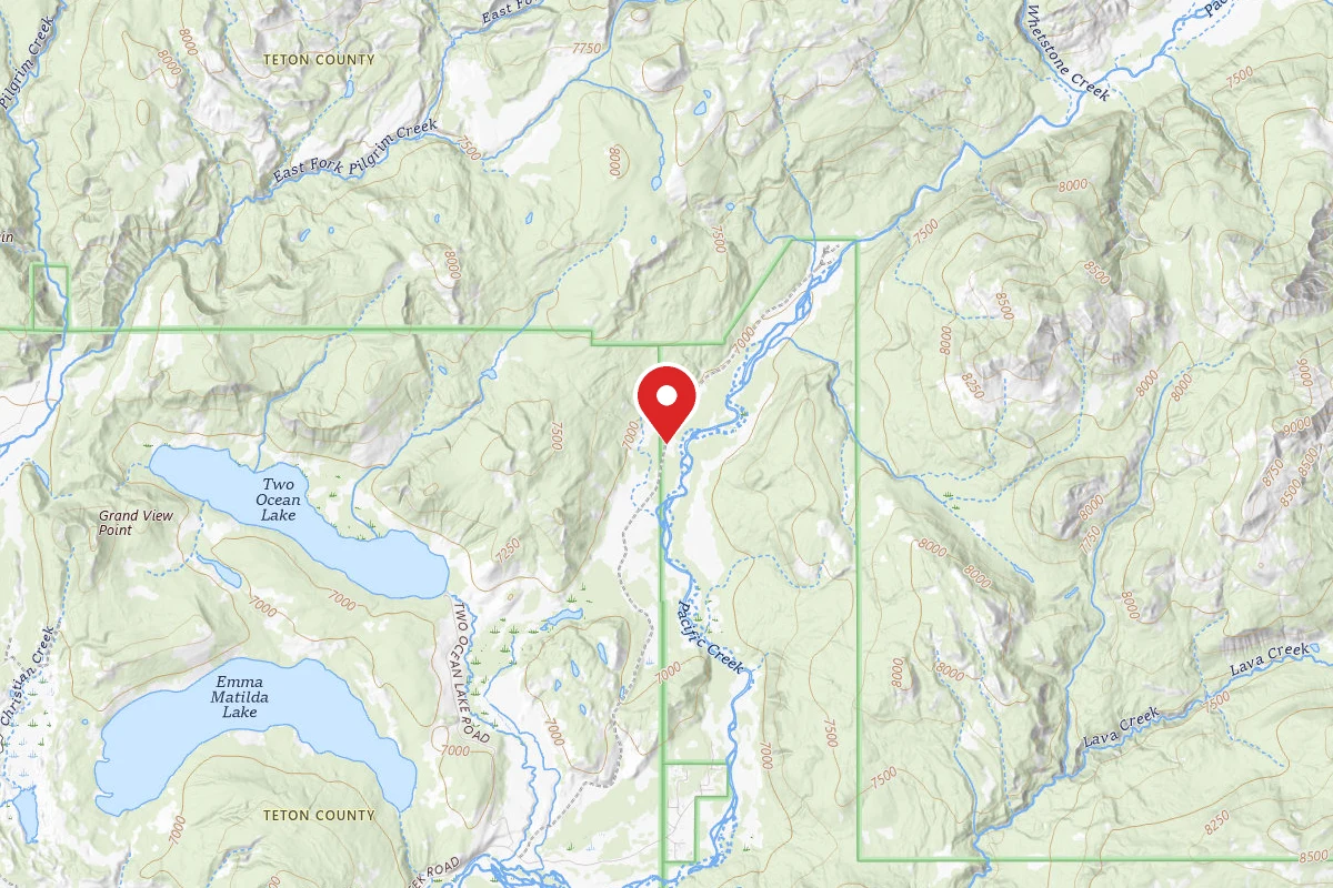 Pacific Creek (FR 30090) Designated Dispersed Campsite