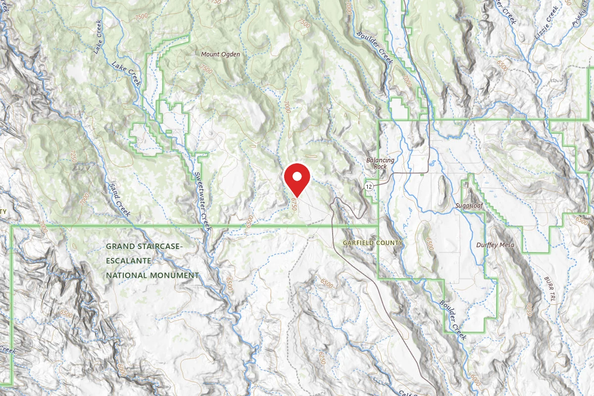 Dispersed Site near 37.8942, -111.4702