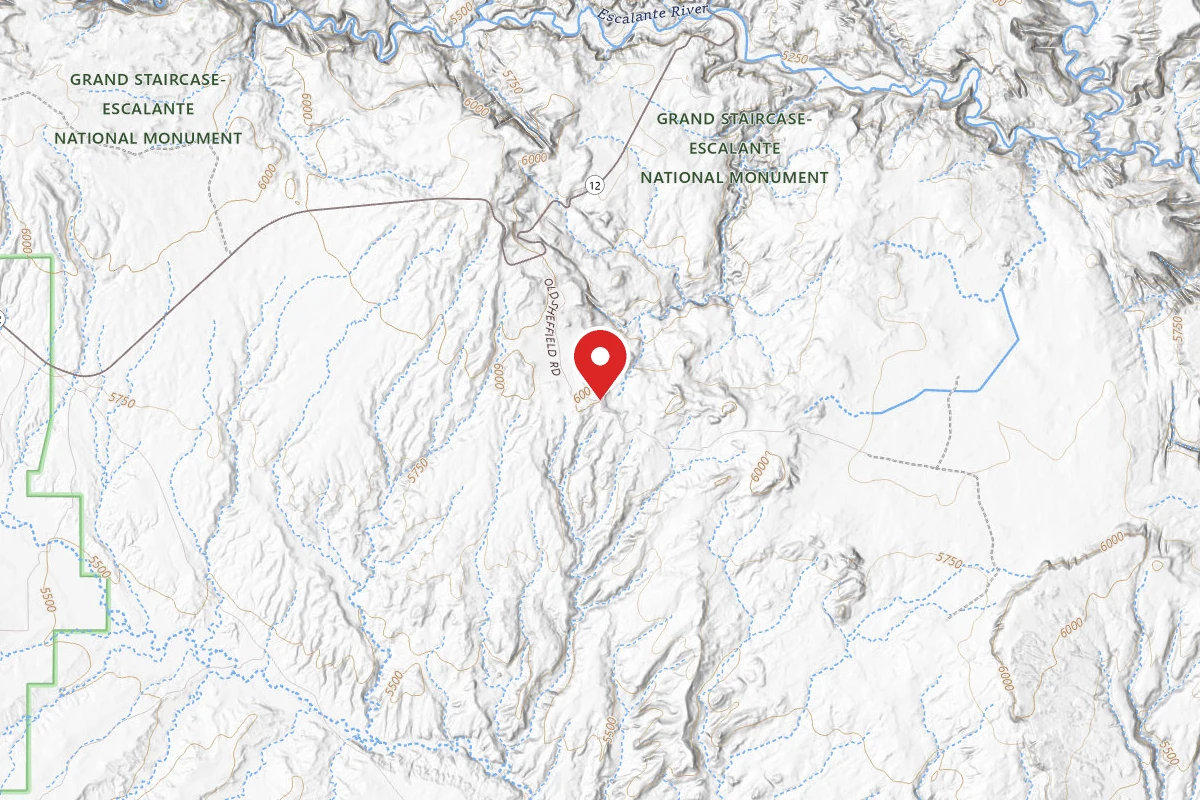 Dispersed Site near 37.7233, -111.4378