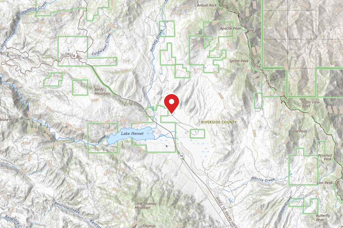 Apple Canyon Yellow Post Sites