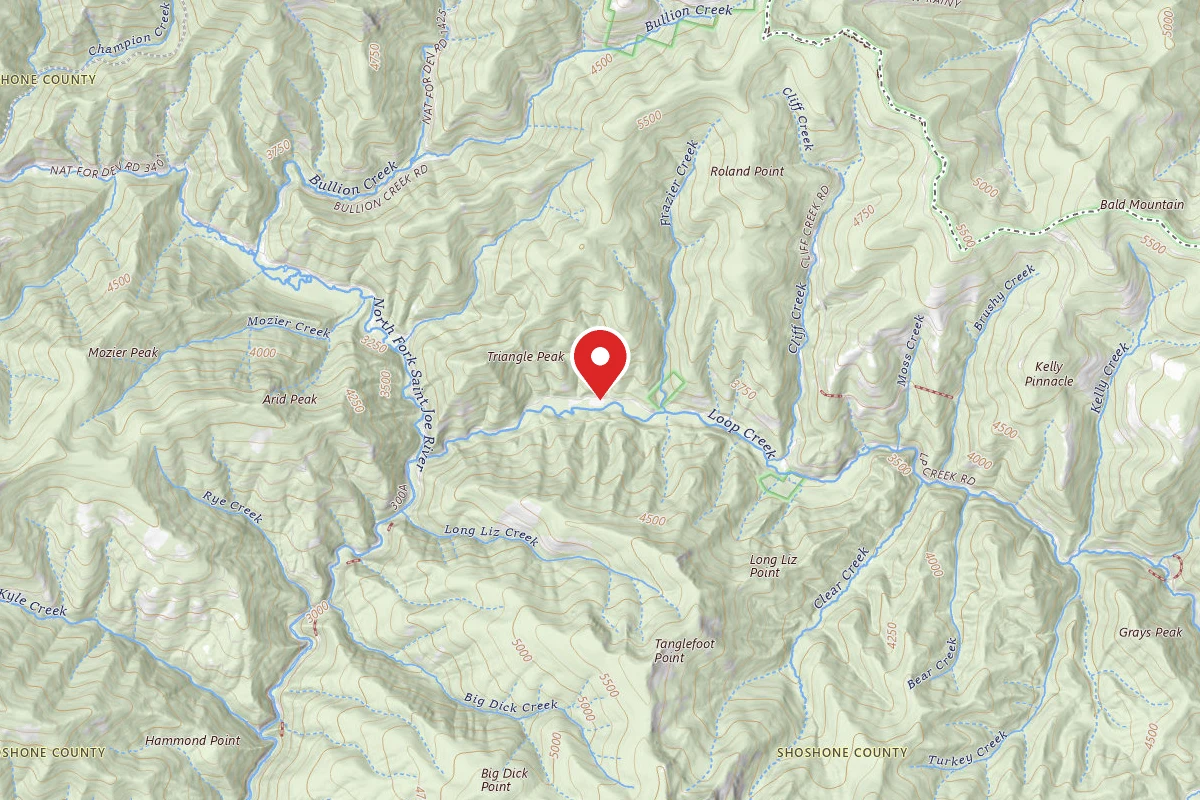 Idaho Panhandle Dispersed Campsite RD 326 MI 1.7