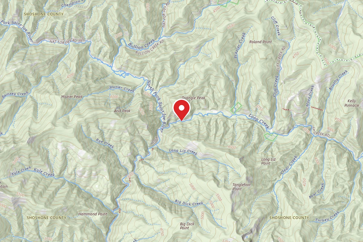 Idaho Panhandle Dispersed Campsite RD 326 MI 0.6