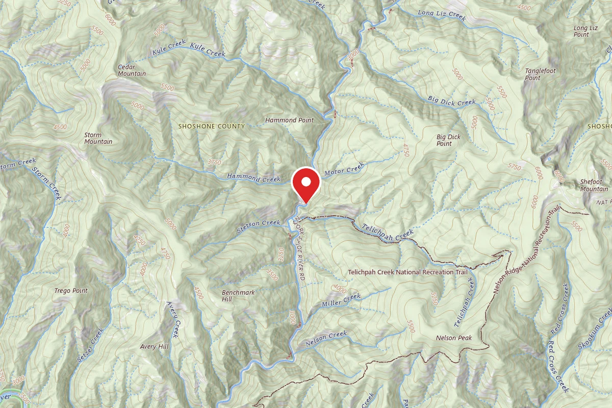 Idaho Panhandle Dispersed Campsite RD 1997 MI 0.5
