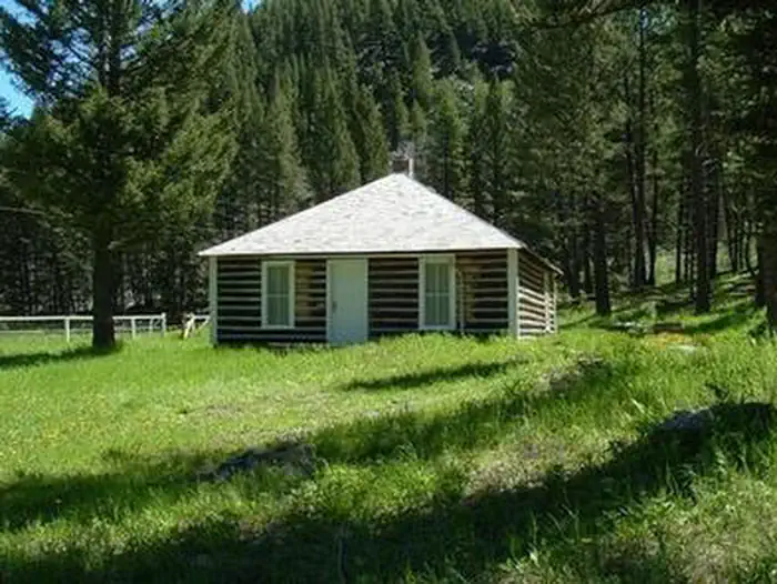Moose Creek Cabin — MOOSE CREEK CABIN