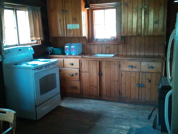 Kings Hill Cabin —