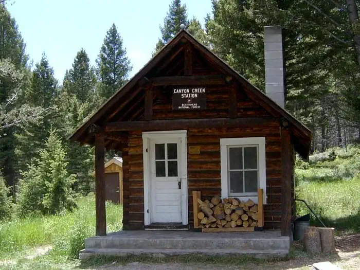 Canyon Creek Cabin — CANYON CREEK CABIN