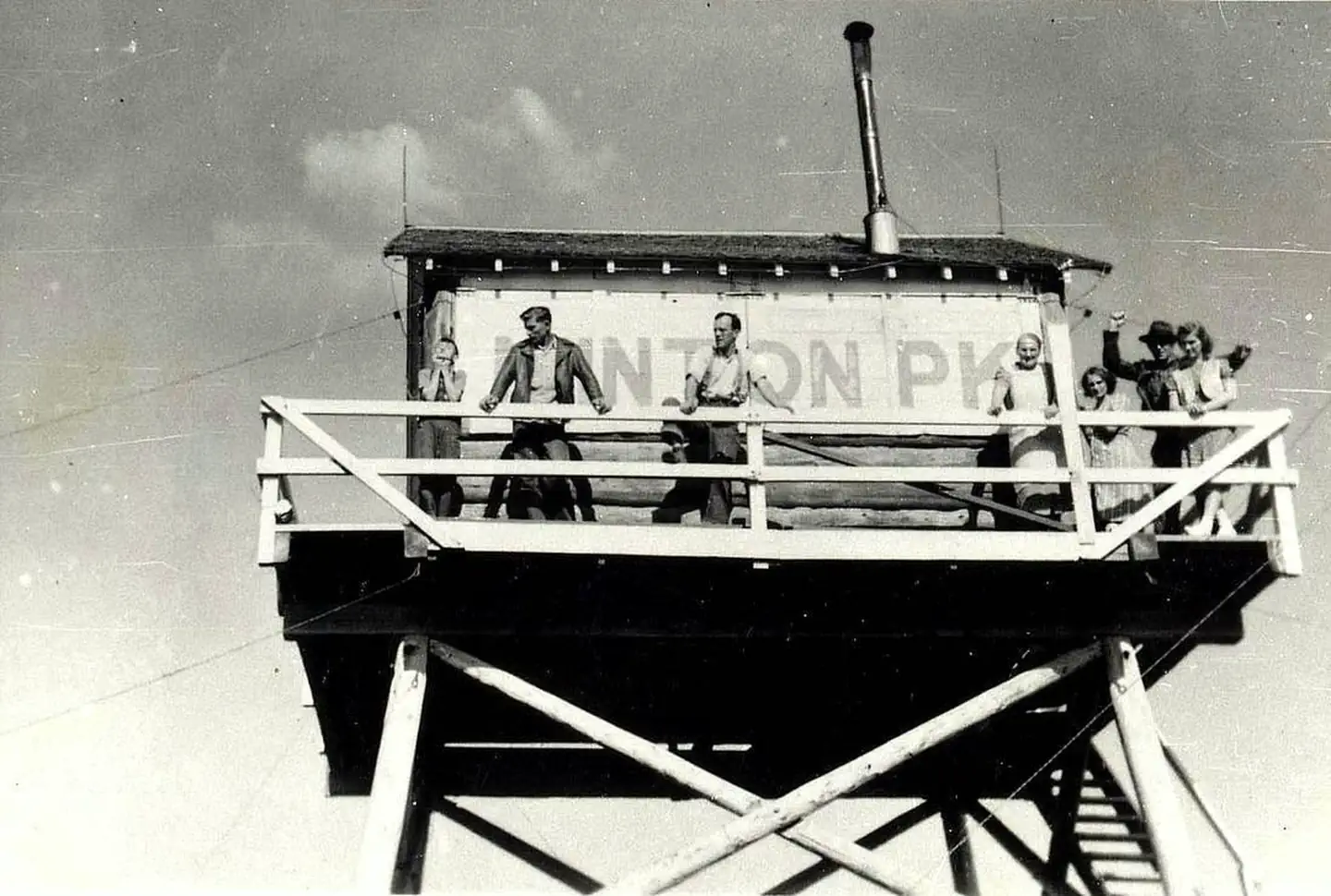 Minton Peak Lookout — Minton Peak Lookout 1941