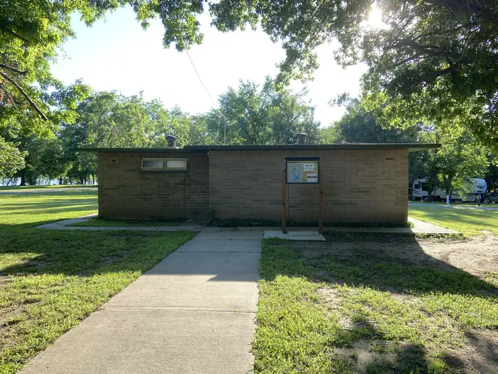 Bear Creek Cove — A photo of facility BEAR CREEK COVE - shower house with flush toilets