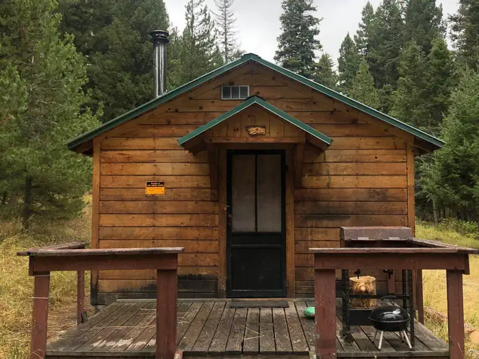 Douglas Creek Cabin — cabin front