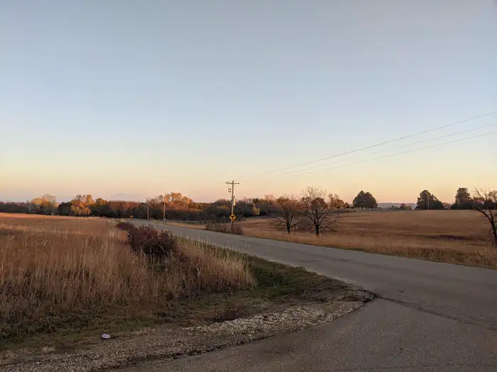West Rolling Hills — Roading leading into West Rolling Hills