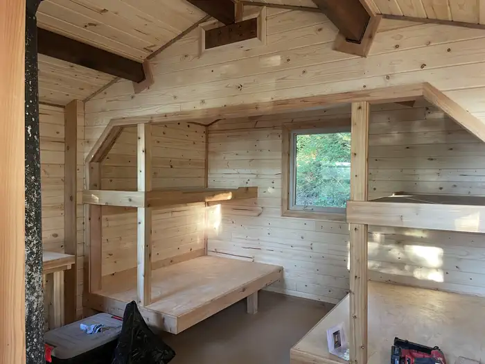 Paulson Bay Cabin β Bunk Platforms