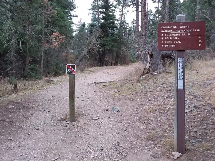 Columbine Campground (nm) — Trail head.