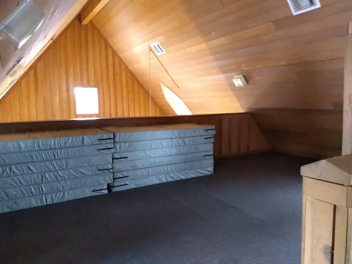 Loon Lake Chalet — Upstairs Loft
