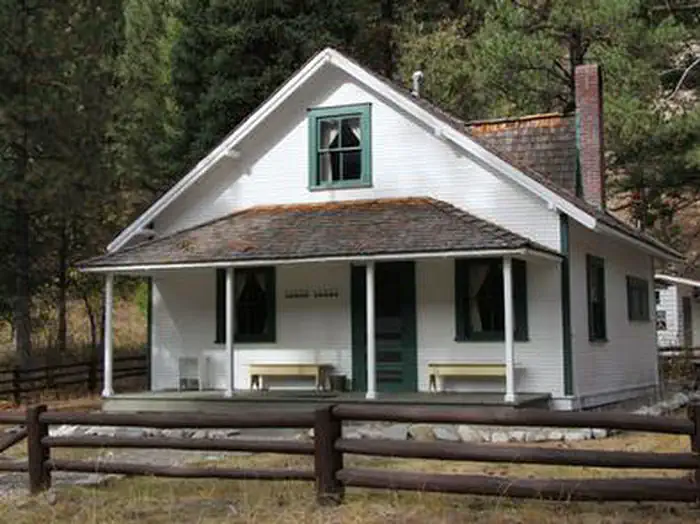 Warm Springs Guard Station — WARM SPRINGS GUARD STATION