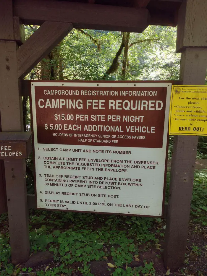 Alder Glen Recreation Site — fee station at Alder Glen