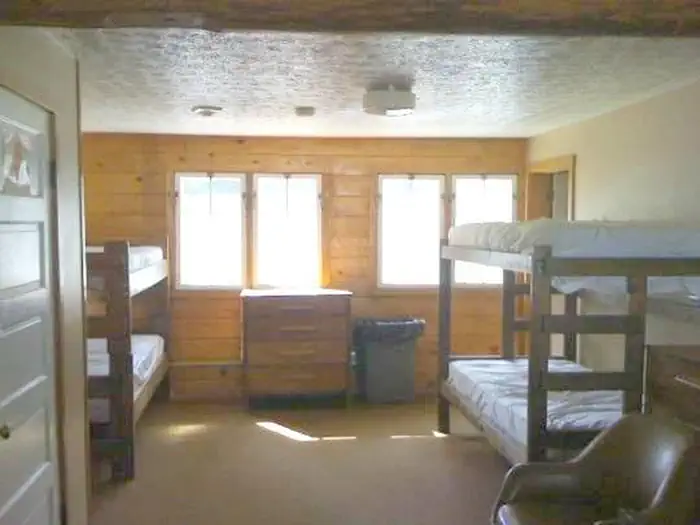 Savenac Bunkhouse β Savenac Bunkhouse 4