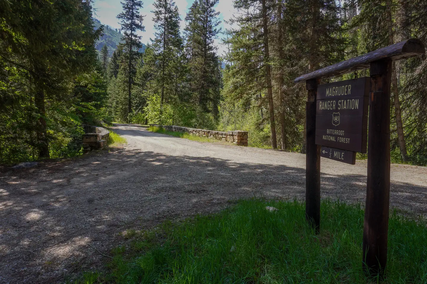 Magruder Rangers House β Magruder Rangers House Directional Sign on Road