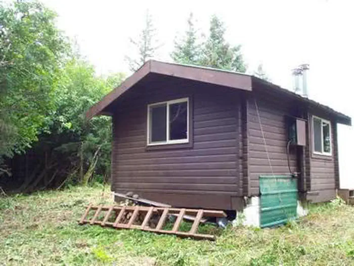 Softuk Bar Cabin — SOFTUK BAR CABIN