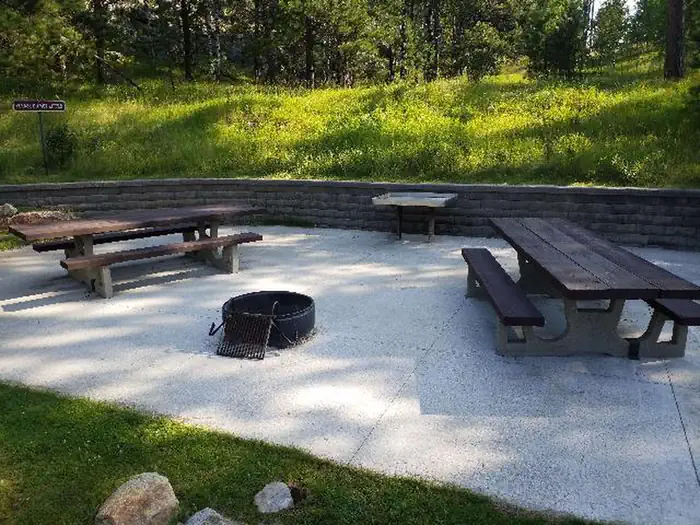 Bismarck Lake Campground — Day Use Area