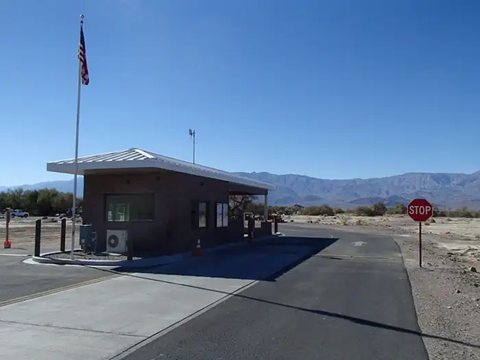 Furnace Creek Campground — Kiosk building at the entrance of Furnace Creek Campground