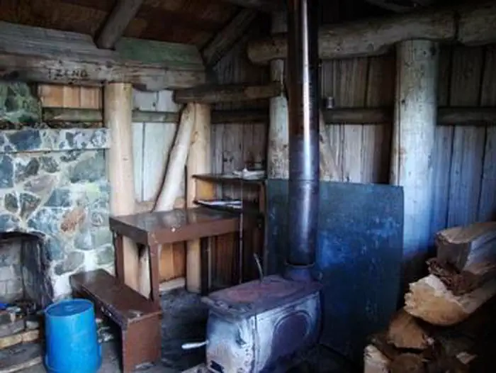 Hasselborg Creek Cabin β HASSELBORG CREEK CABIN6