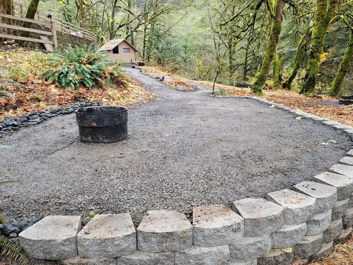 Elk Bend Recreation Site β Elk Bend accessible campsite