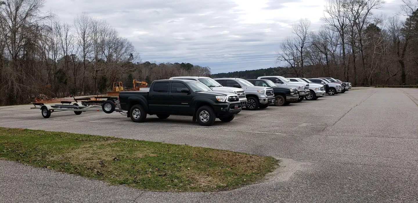 Service Campground — Day Use Parking Lot