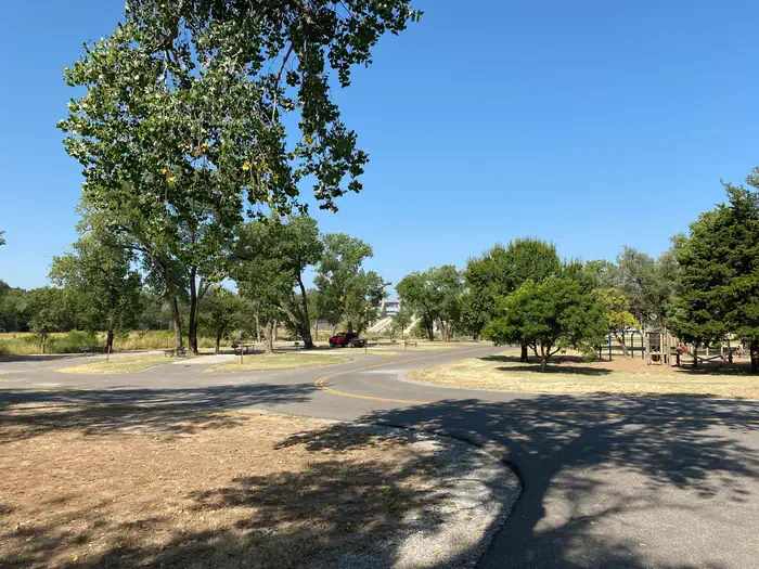 Blaine Park — Blaine Park Campground is a 13 site recreation area located downstream from the stilling basin.
