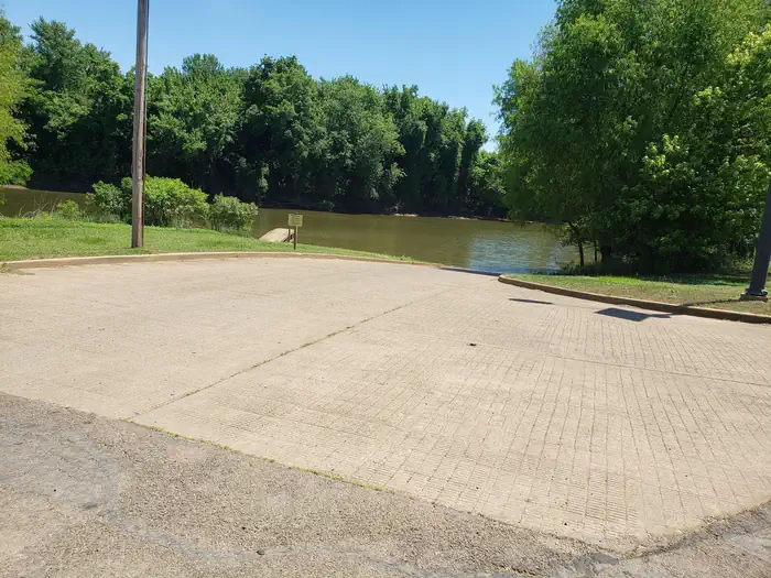 Clear Creek - Ozark Lake (ar) — Boat Launch
