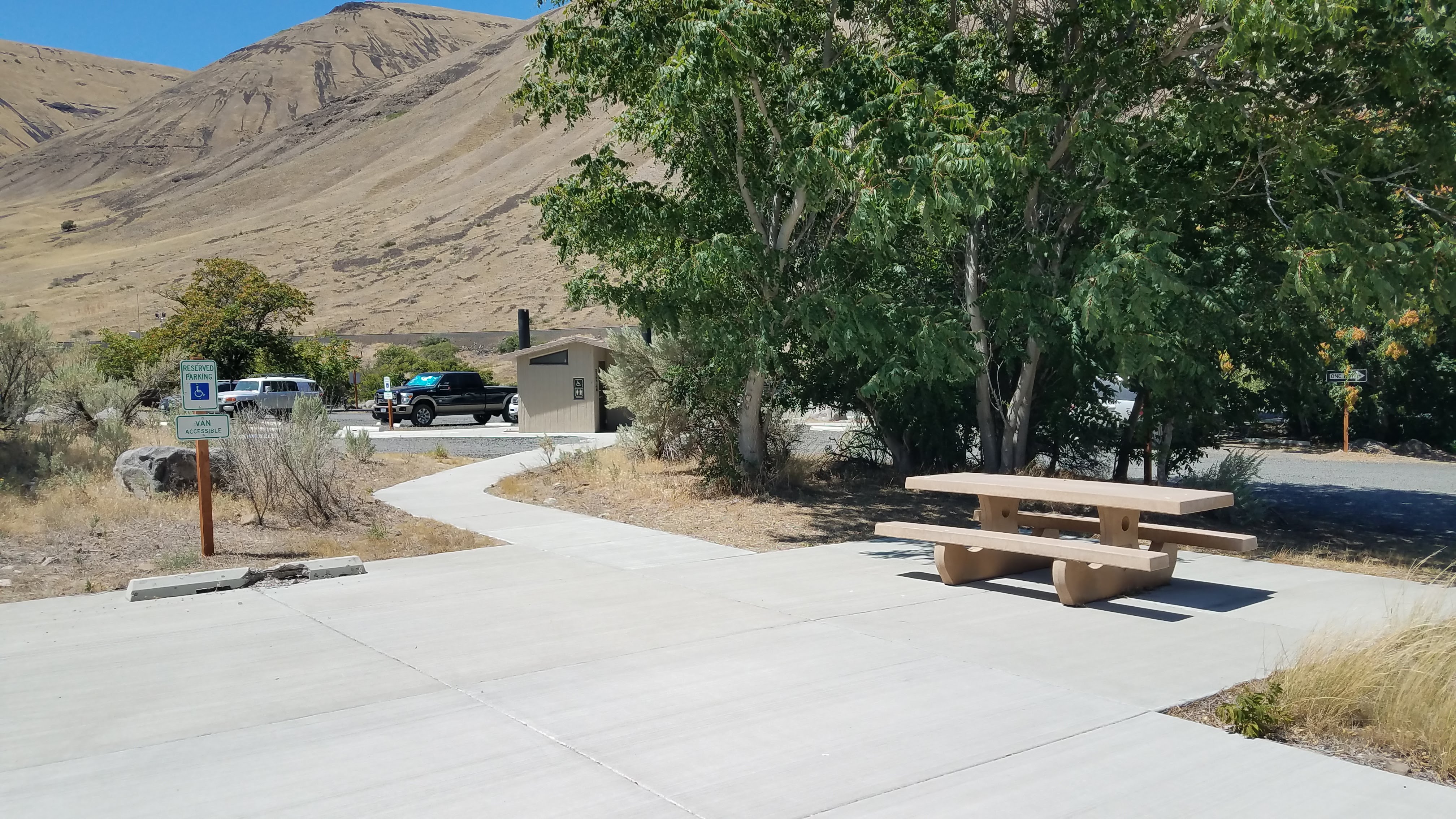 Macks Canyon Recreation Site — Accessible campsite 20 at Macks Canyon Recreation Site