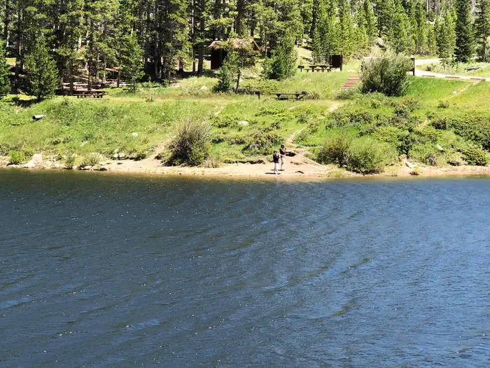 Chambers Lake Campground — kids at shore of lake