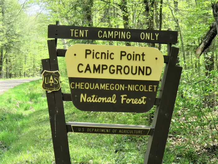 Picnic Point (wi) β Picnic Point entrance sign