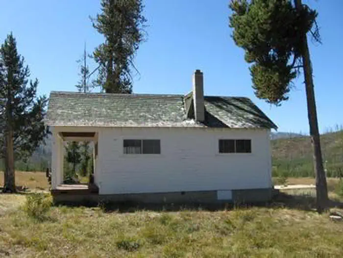 Graham Cabin β GRAHAM CABIN
