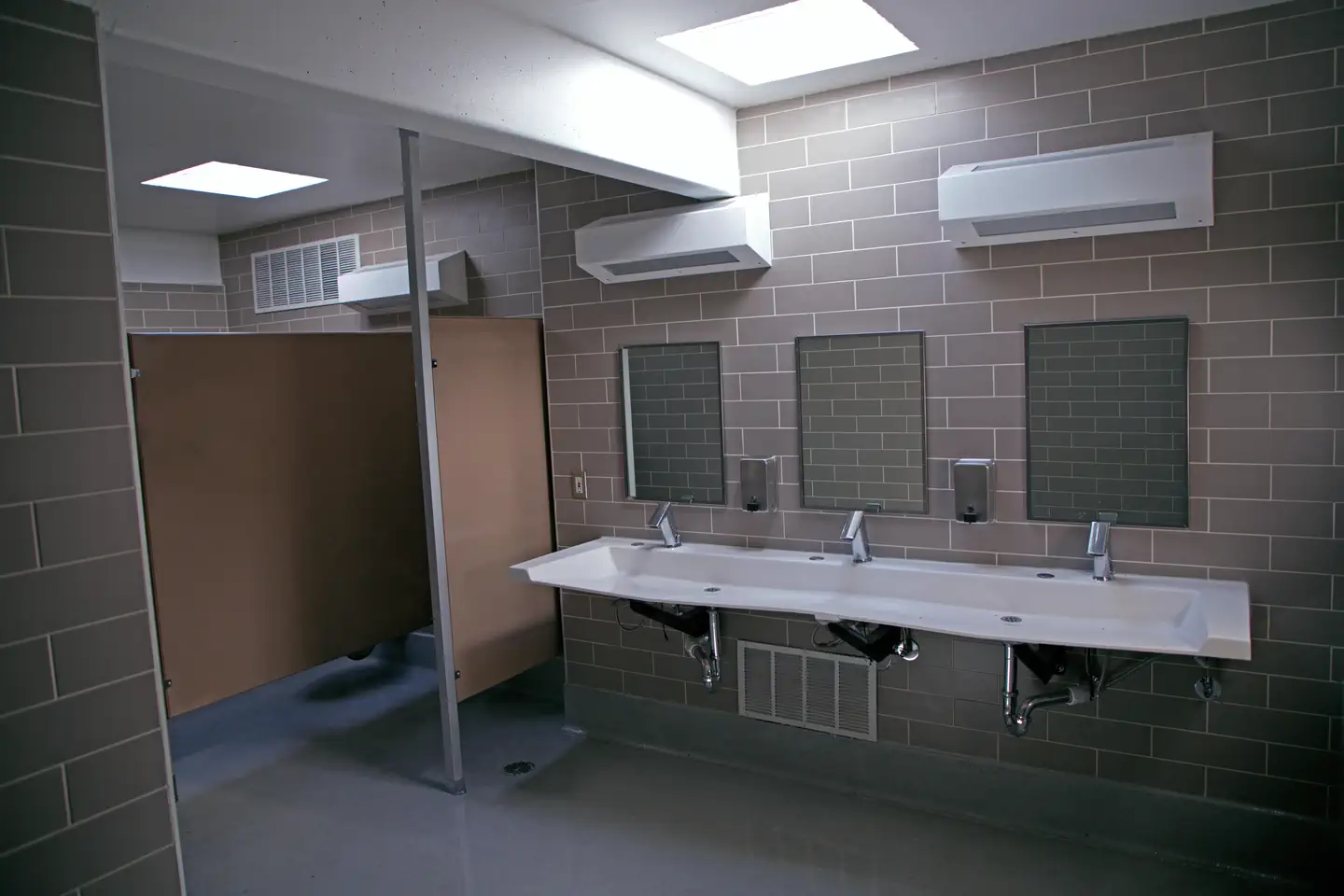 Virgin River Gorge — Inside of the flush toilet restrooms