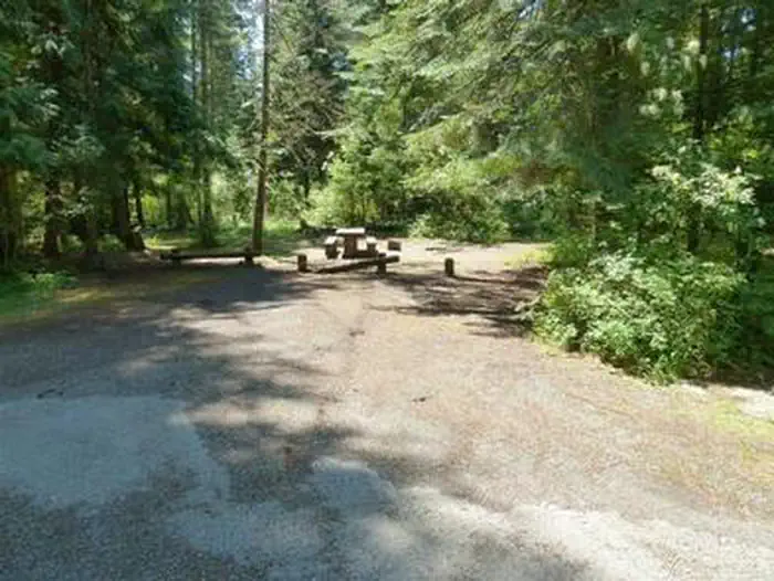 Mokins Bay Campground — MOKINS BAY CAMPGROUND