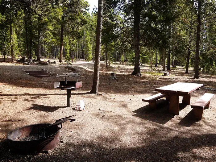 Lost Cabin Campground — Lost Cabin Campsite