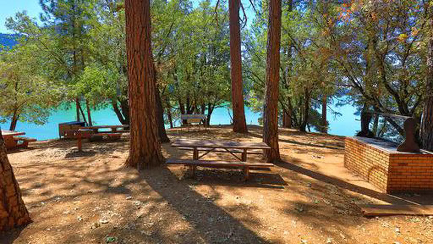 Dekkas Group Campground