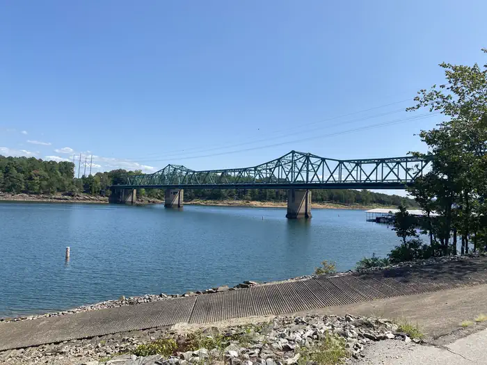 Narrows (ar) — Narrows Bridge near Narrows Park