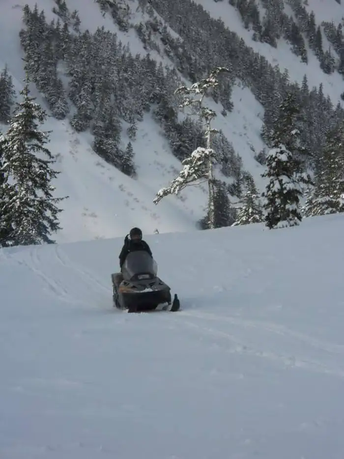Dan Moller Cabin β Snow machine access in the winter