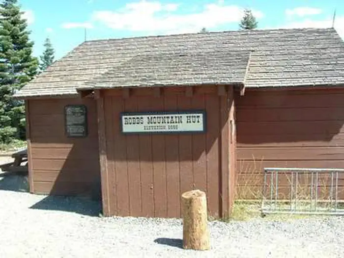 Robbs Hut β Robbs Hut