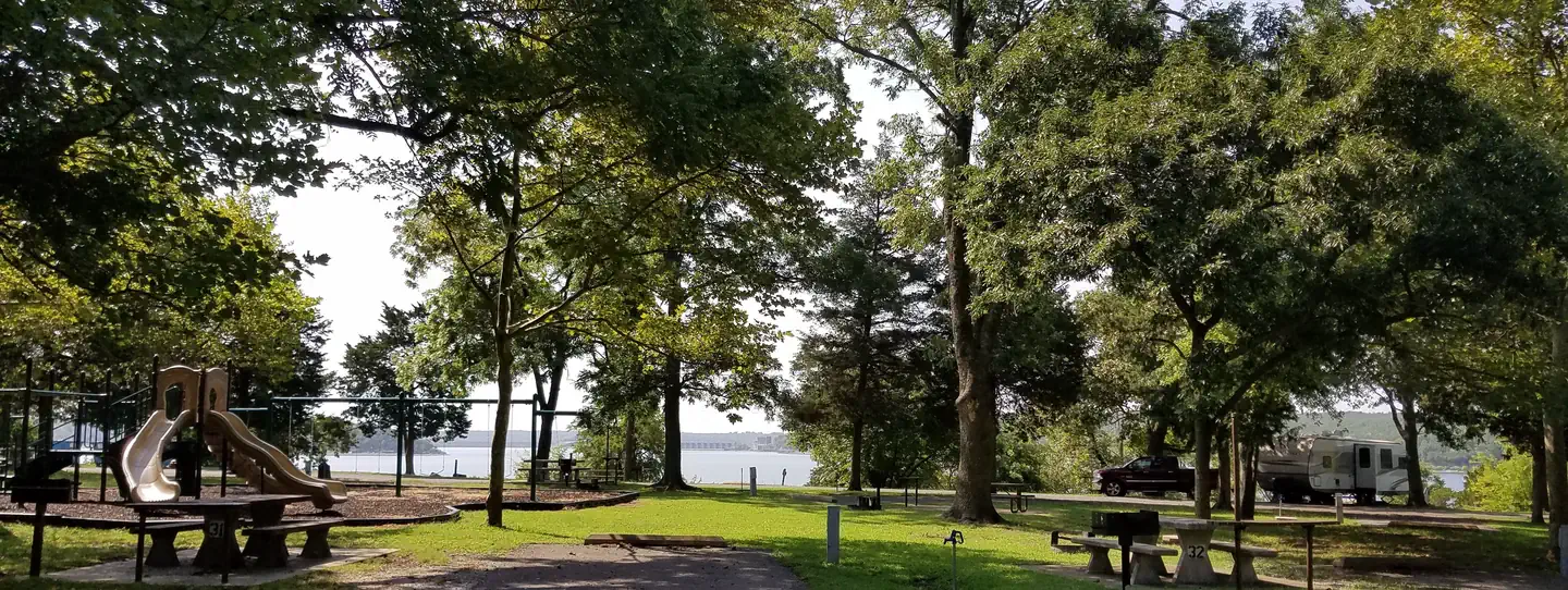 Strayhorn Landing — Strayhorn Landing Park