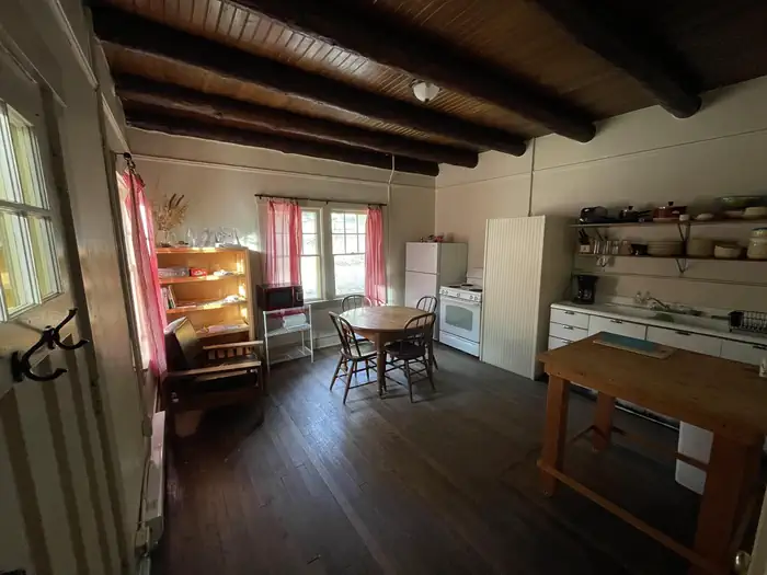 Portal Bunkhouse — Kitchen and Dining Room