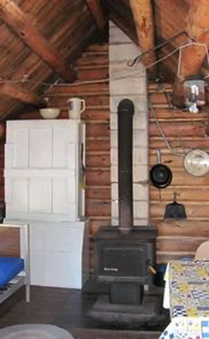 Twin Lakes Cabin (mt) — TWIN LAKES CABIN (MT)