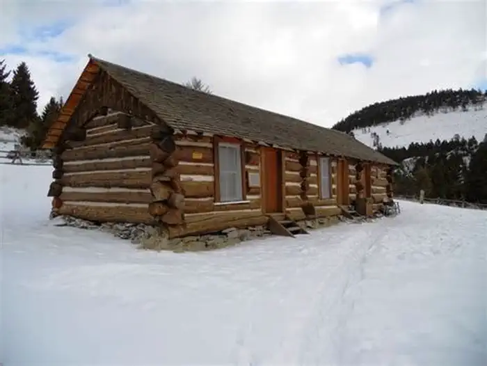Eagle Guard Station — Eagle Guard Station in winter